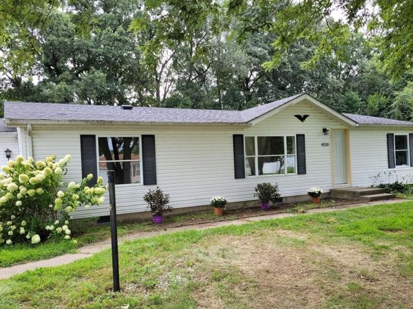30800 Oaksprings Drive, Granger, IN 46530