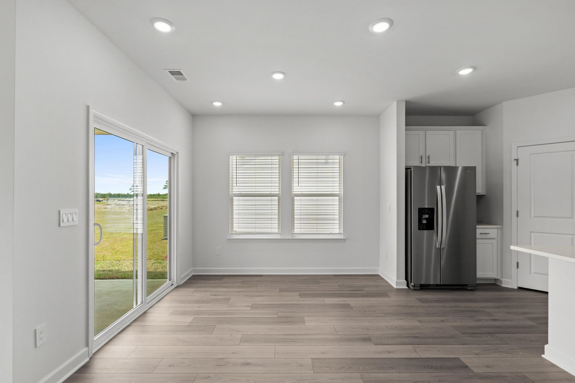 416 Congaree St Photo 17