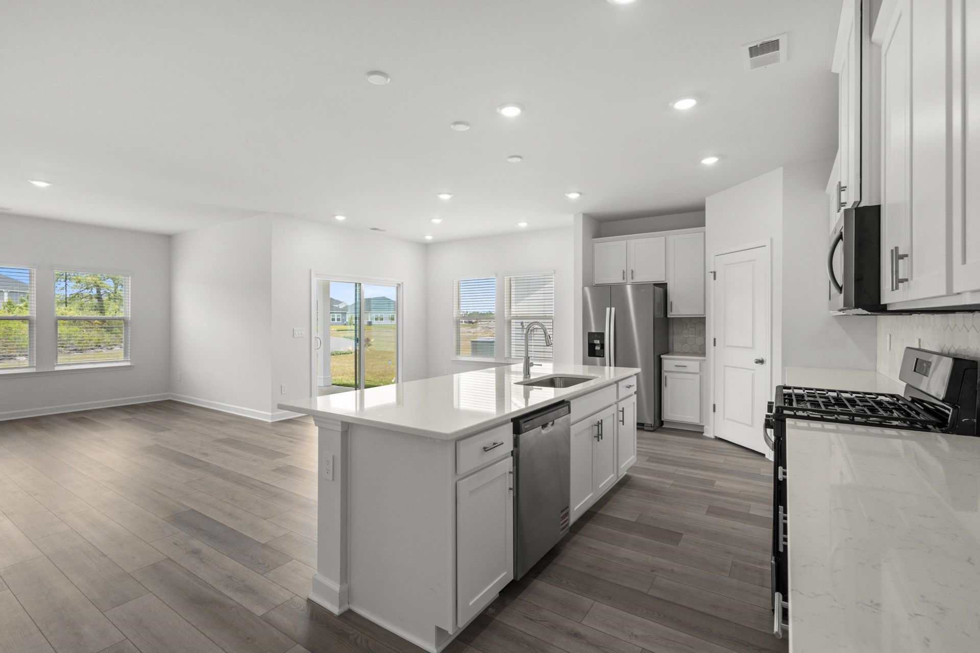 416 Congaree St Photo 20