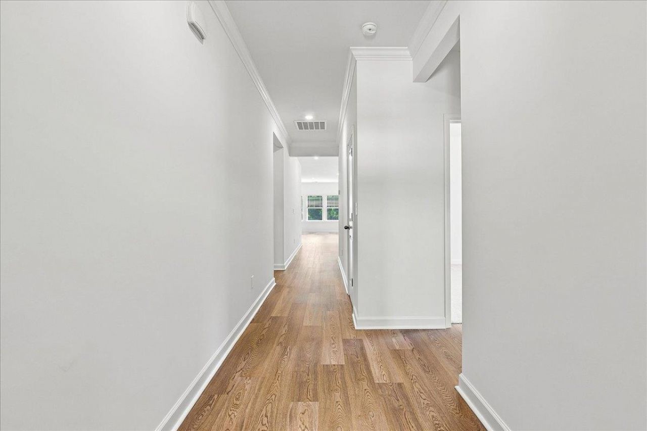 412 Congaree St Photo 13