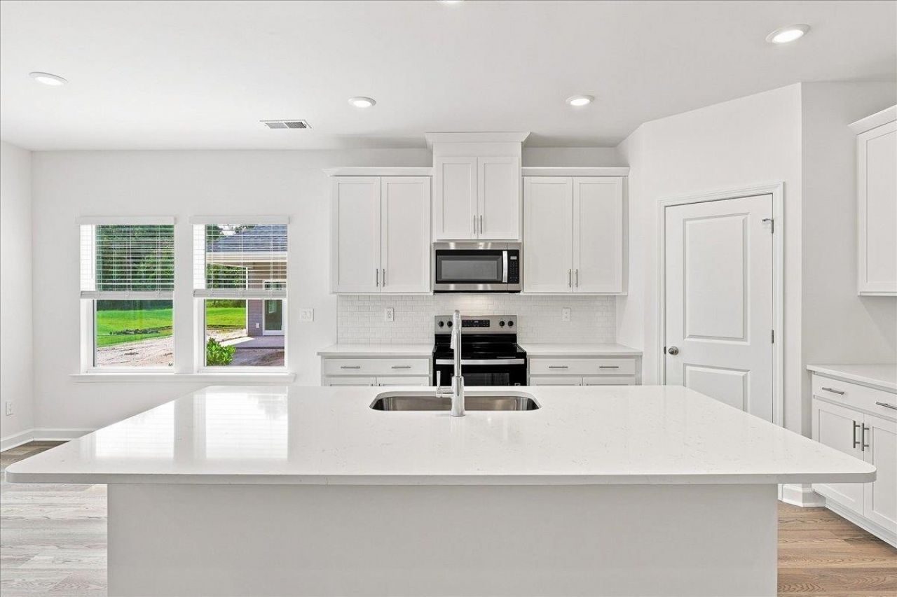 412 Congaree St Photo 15