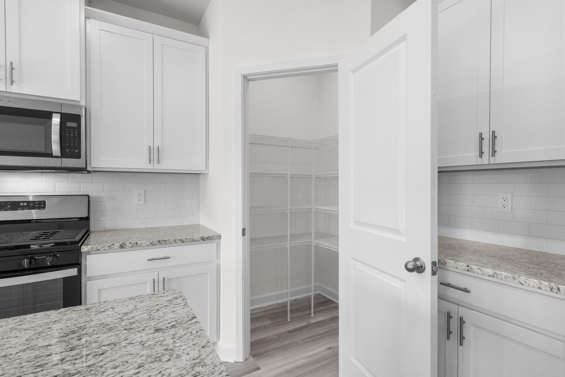 424 Congaree St Photo 13