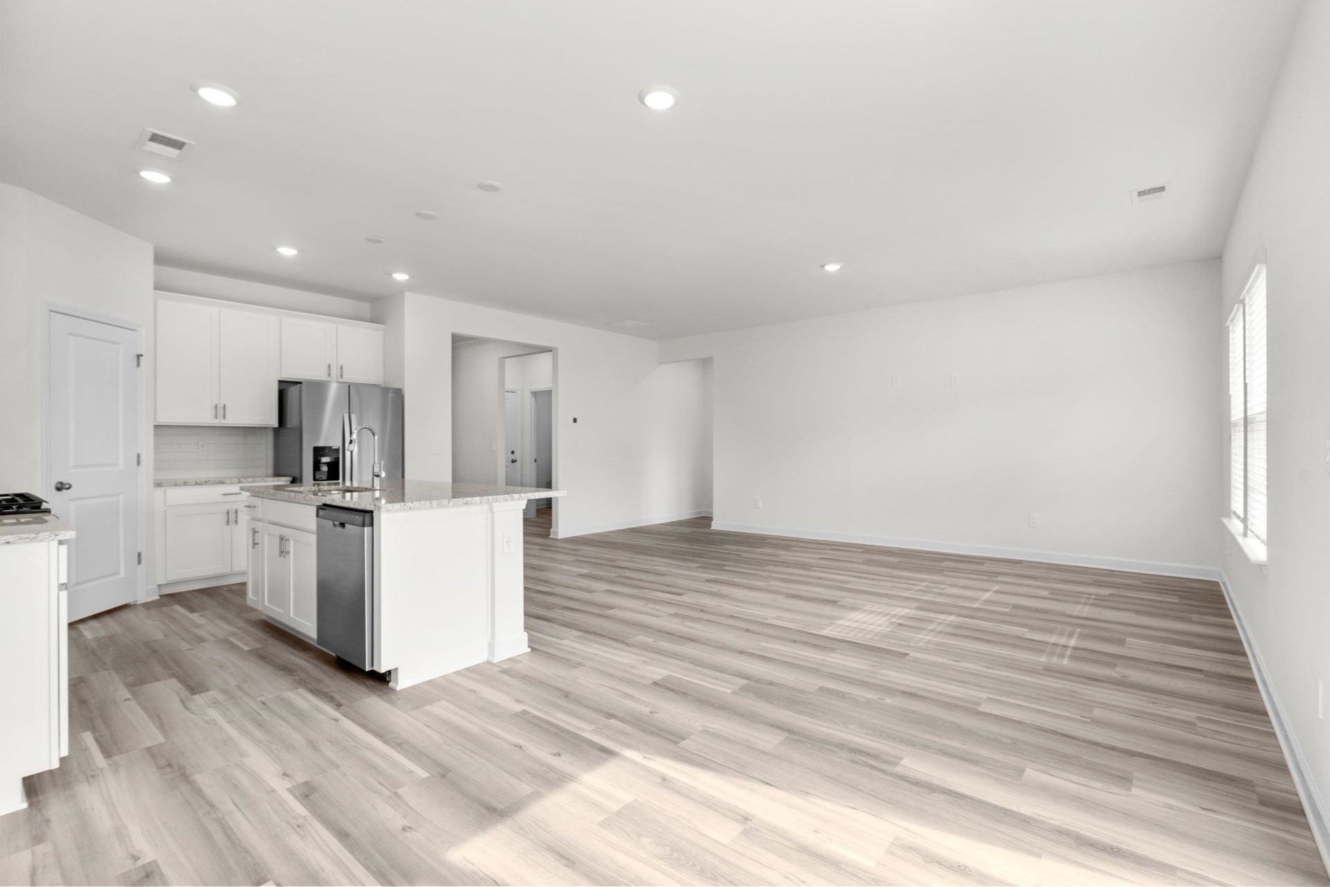424 Congaree St Photo 24