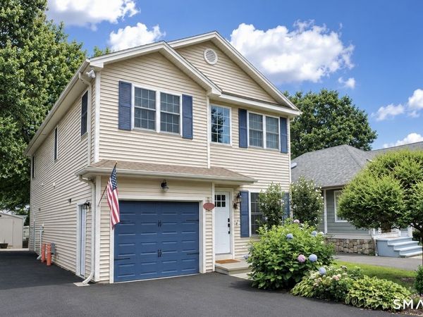 39 Wildemere, Milford, CT 06460