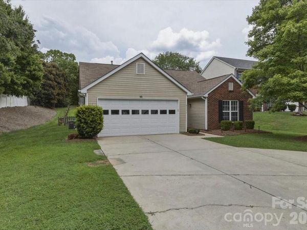6111 Gatesville Lane , Charlotte, NC 28270