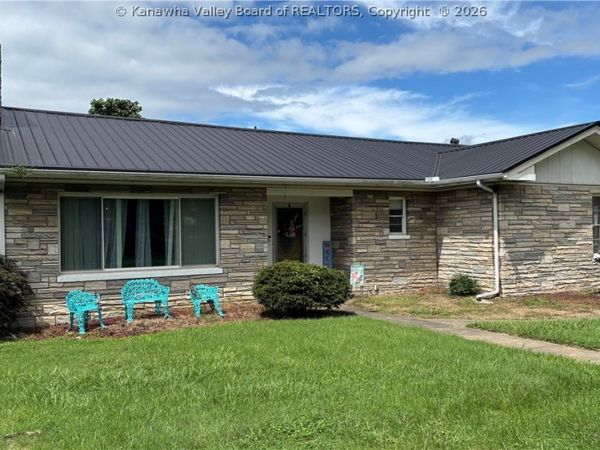 2009 Mt Vernon Avenue, Point Pleasant, WV 25550