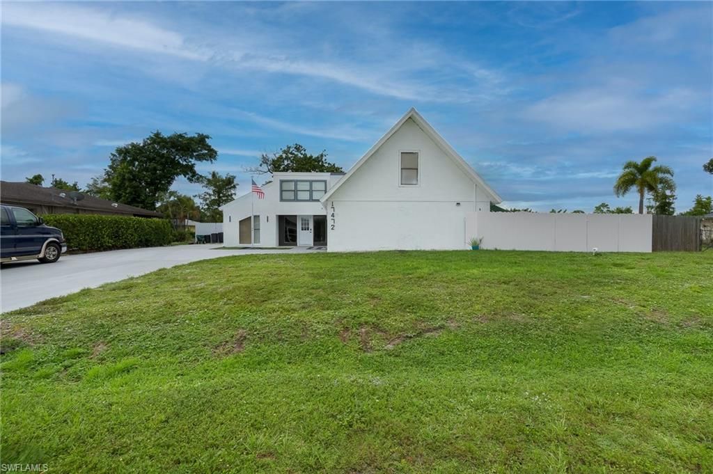 17472 Phlox Dr , Fort Myers, FL 33967 Photo