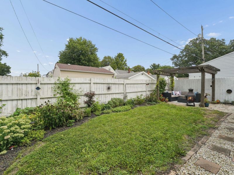 614 E Royal Forest Boulevard, Columbus, OH 43214 Photo 33