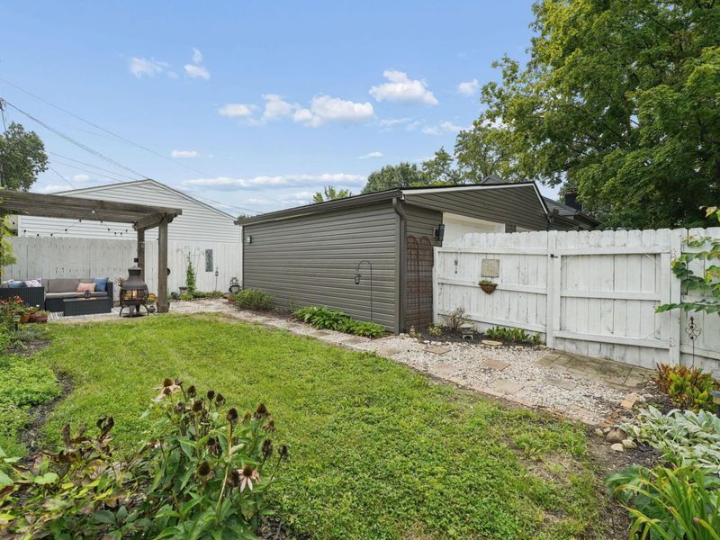 614 E Royal Forest Boulevard, Columbus, OH 43214 Photo 34