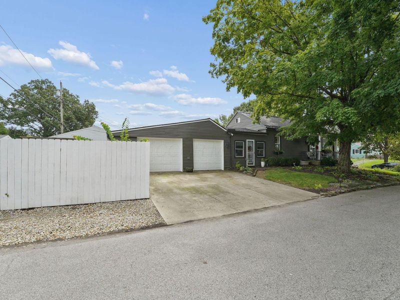 614 E Royal Forest Boulevard, Columbus, OH 43214 Photo 40