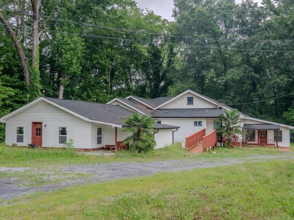 1422 Mineral Springs Road, Dalton, GA 30720