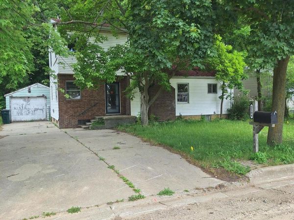 2104 Melvin Court, Lansing, MI 48917