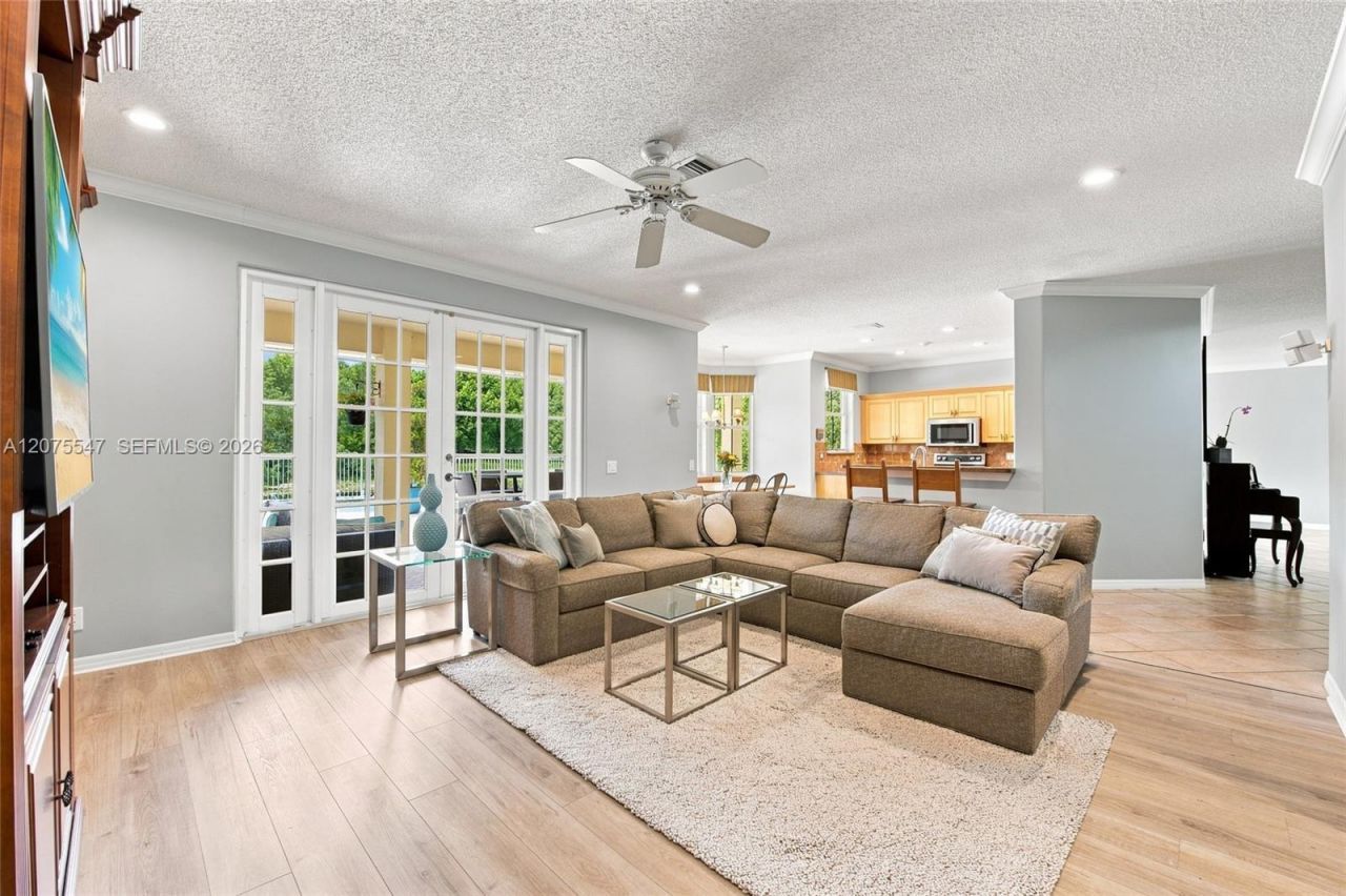 861 Crestview Cir, Weston, FL 33327 Photo