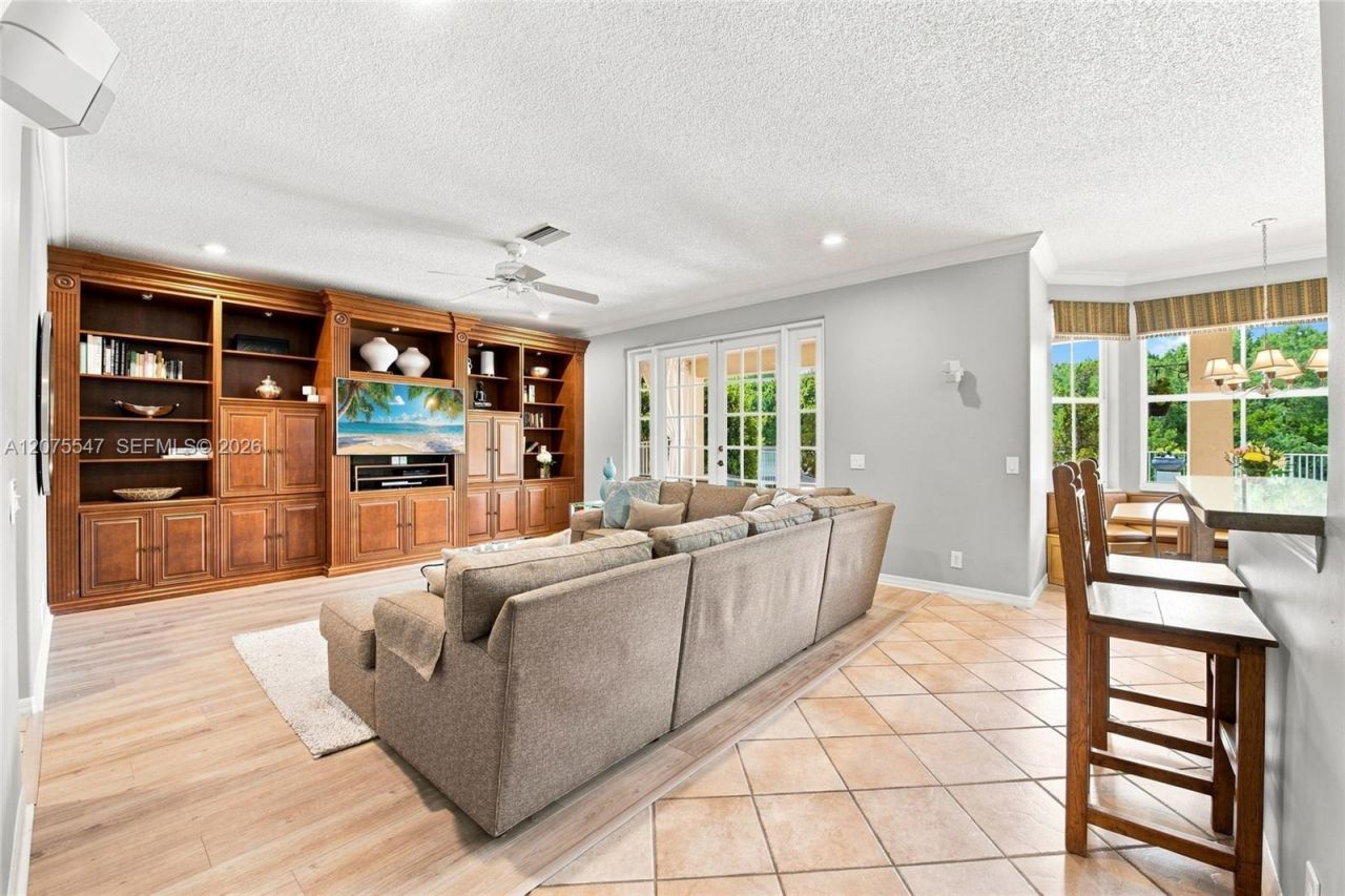 861 Crestview Cir, Weston, FL 33327 Photo