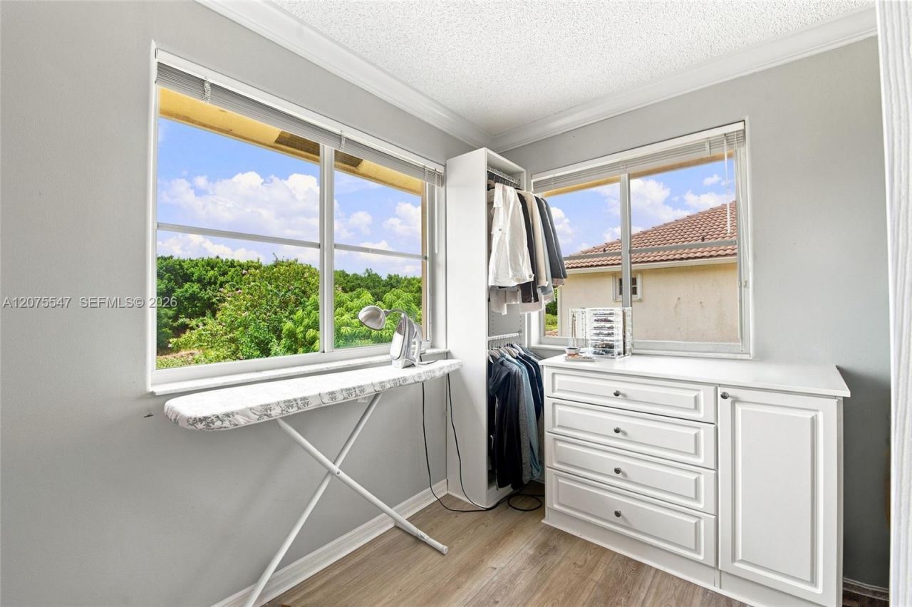 861 Crestview Cir, Weston, FL 33327 Photo