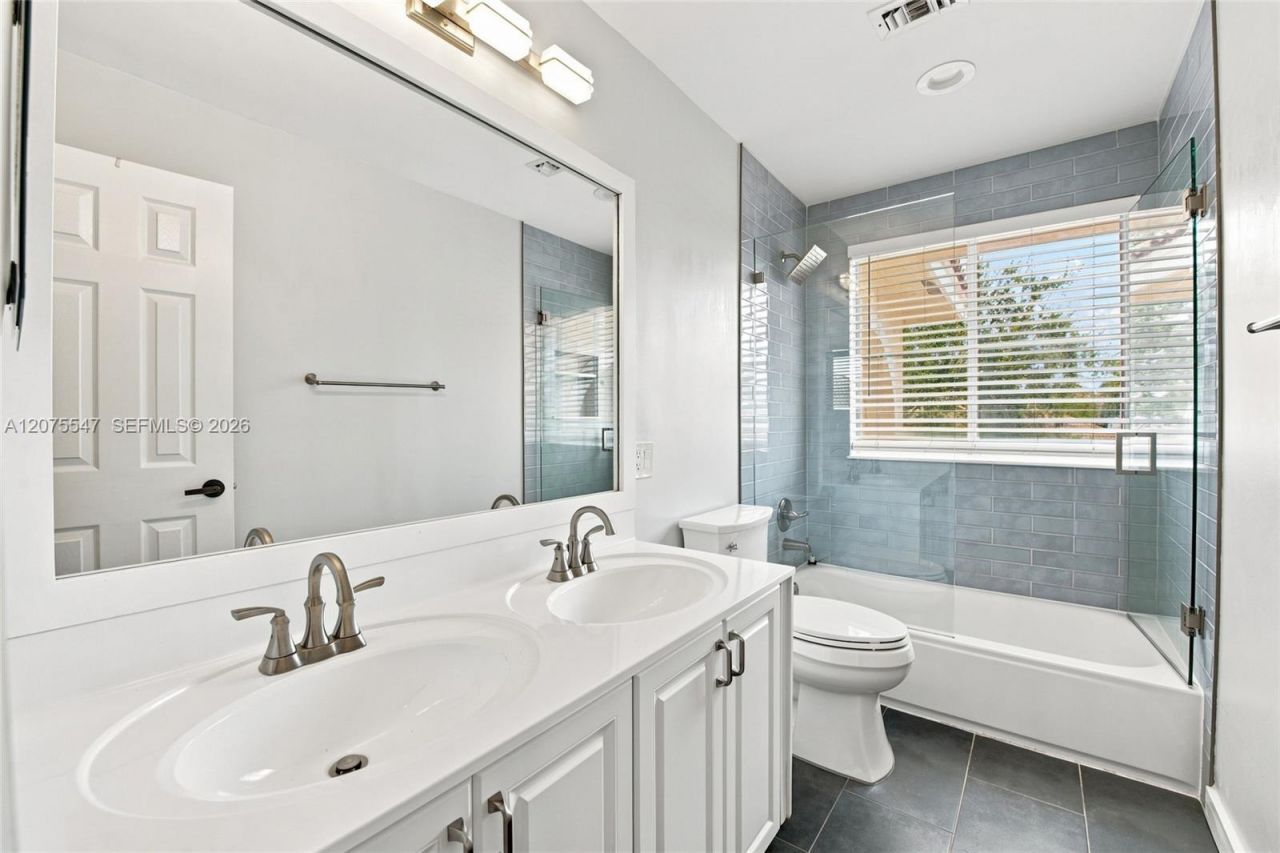 861 Crestview Cir, Weston, FL 33327 Photo
