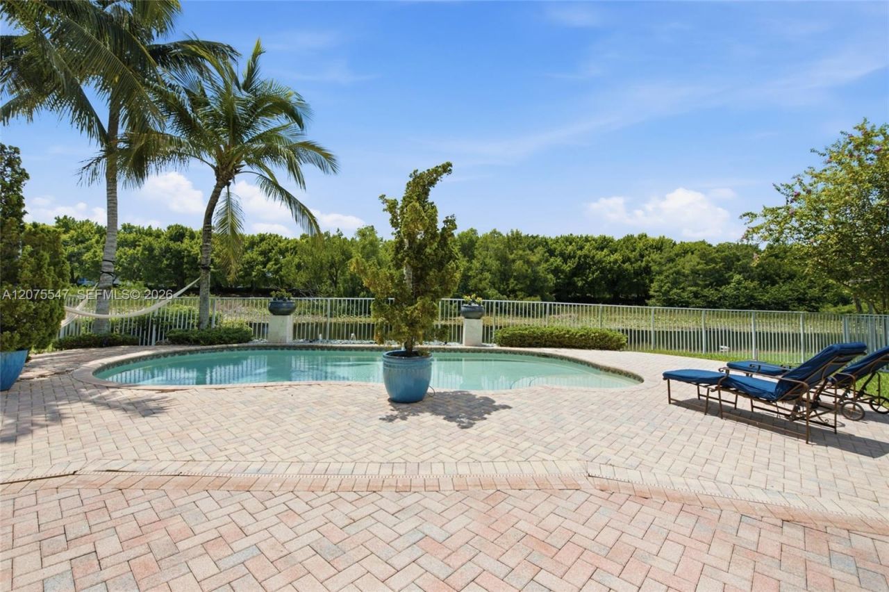 861 Crestview Cir, Weston, FL 33327 Photo