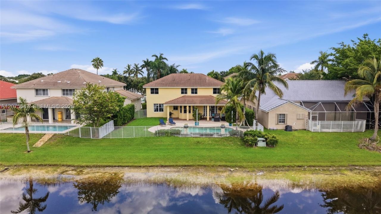 861 Crestview Cir, Weston, FL 33327 Photo