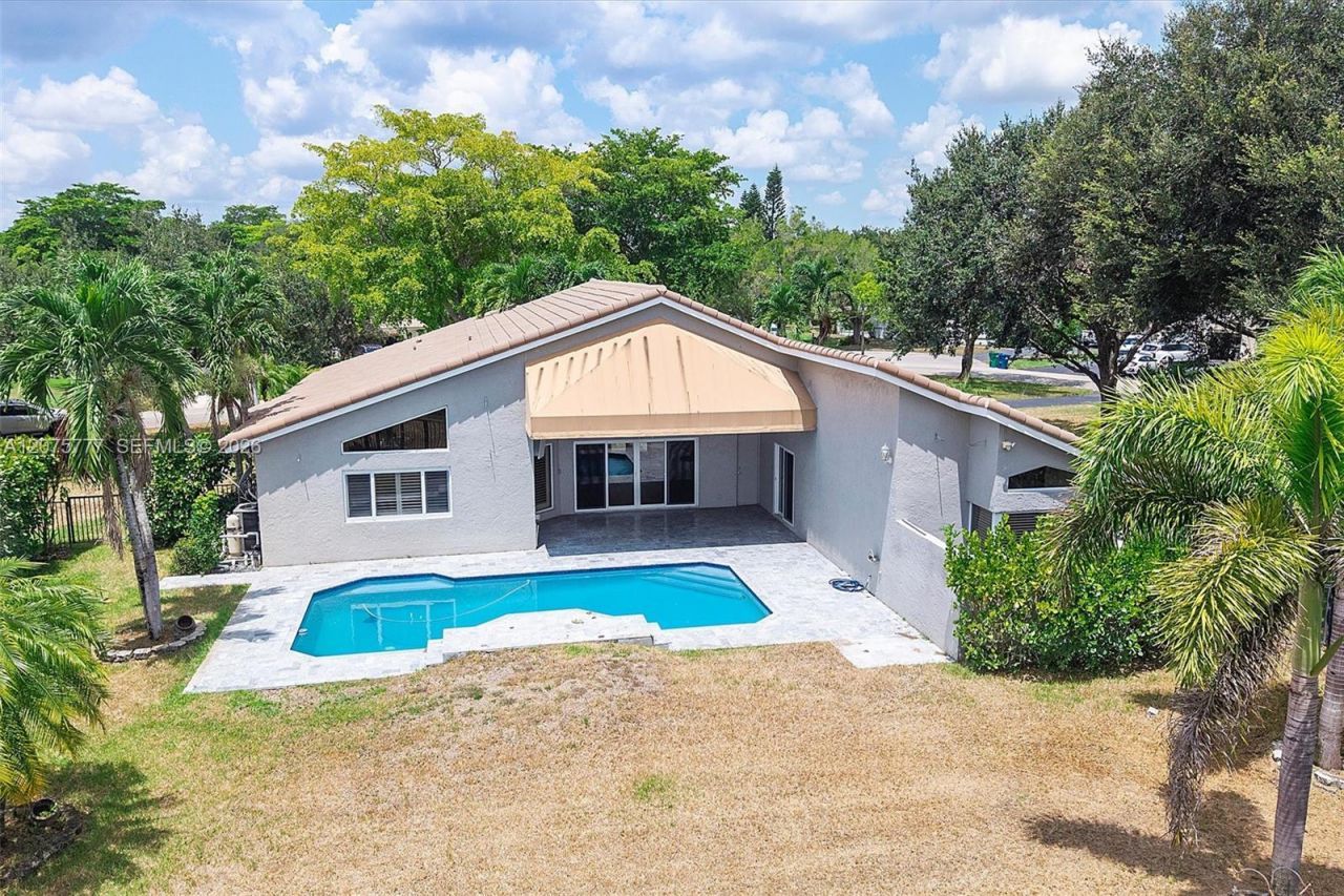 3301 NW 112th Ave , Coral Springs, FL 33065 Photo