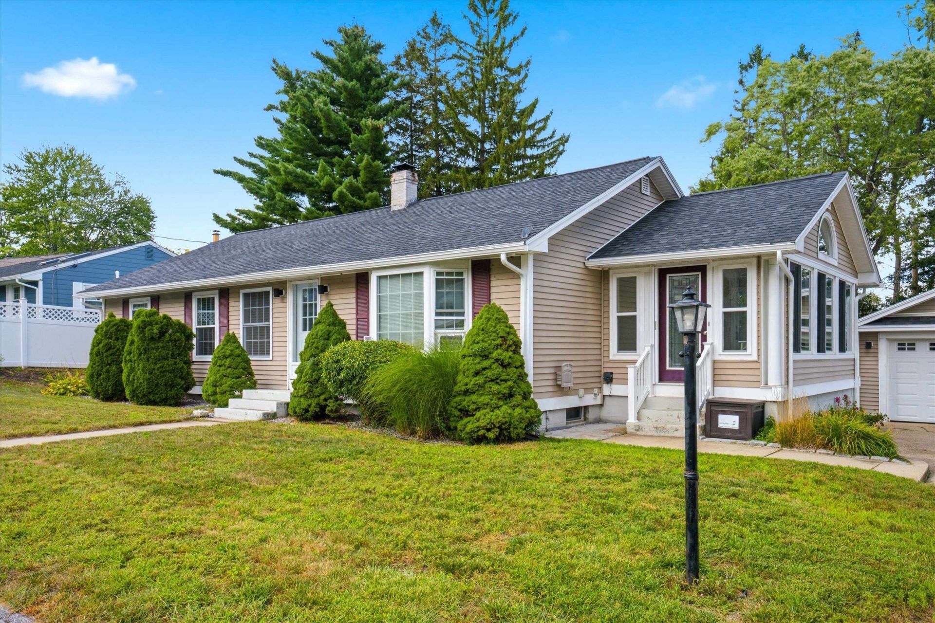 12 Pine Hill Avenue, Goffstown, NH 03045 Main Photo