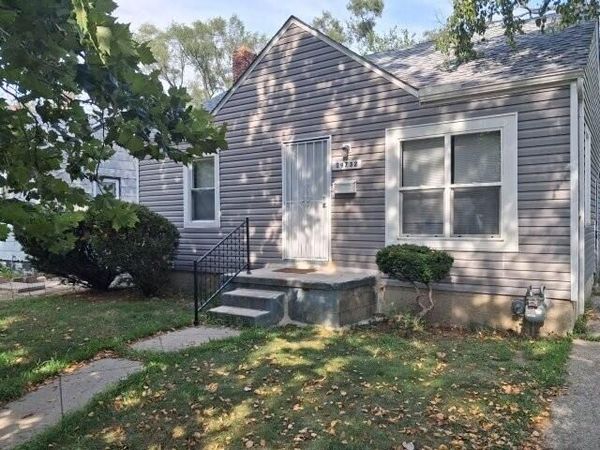 19732 Glastonbury Road, Detroit, MI 48219