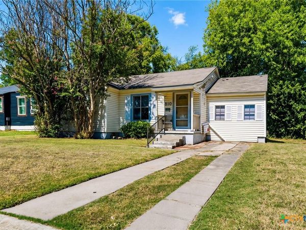 810 N 8th Street , Temple, TX 76501