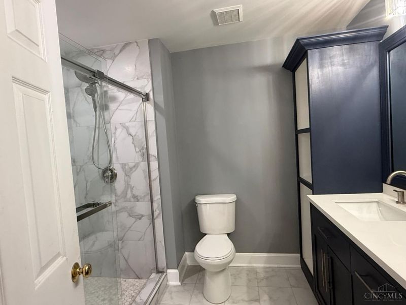 8354 Shadowpoint Court, Montgomery, OH 45242 Photo 17