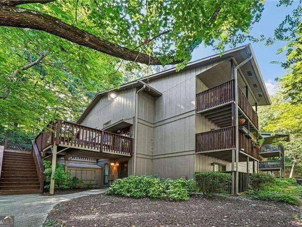 2709 Cumberland Court SE, Smyrna, GA 30080