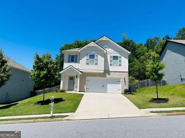 57 Pacific Avenue, Sharpsburg, GA 30277