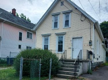 27 Leroy Avenue, Buffalo, NY 14214