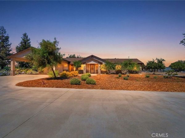 597 Crawford, Porterville, CA 93257