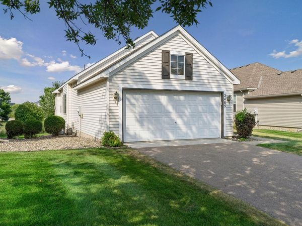 2485 Prairie Oak Trail, Woodbury, MN 55125