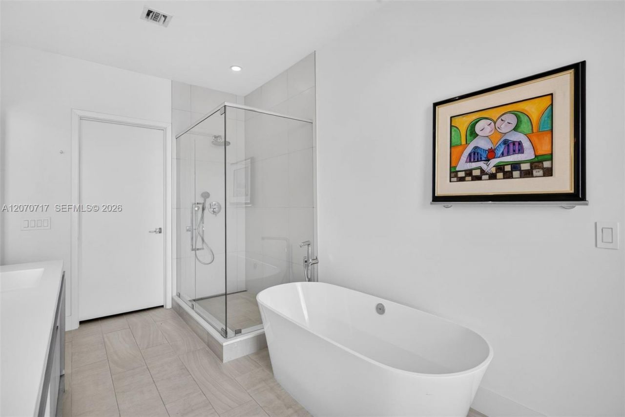 2000 Metropica Way, Unit PH07, Sunrise, FL 33323 Photo