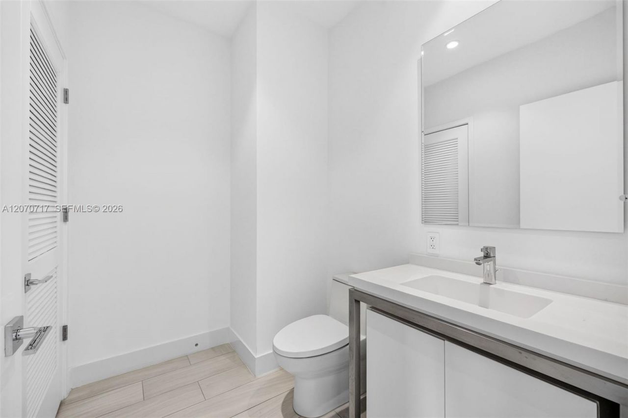 2000 Metropica Way, Unit PH07, Sunrise, FL 33323 Photo
