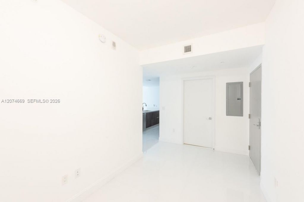 488 NE 18th St , Unit 1907, Miami, FL 33132 Photo