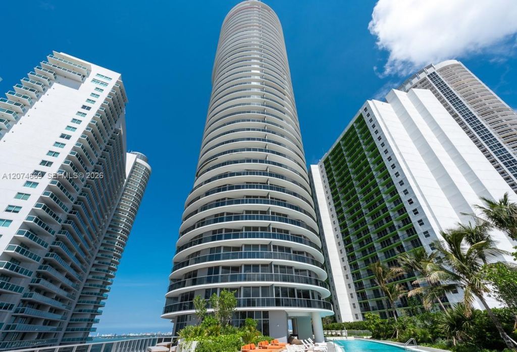 488 NE 18th St , Unit 1907, Miami, FL 33132 Photo