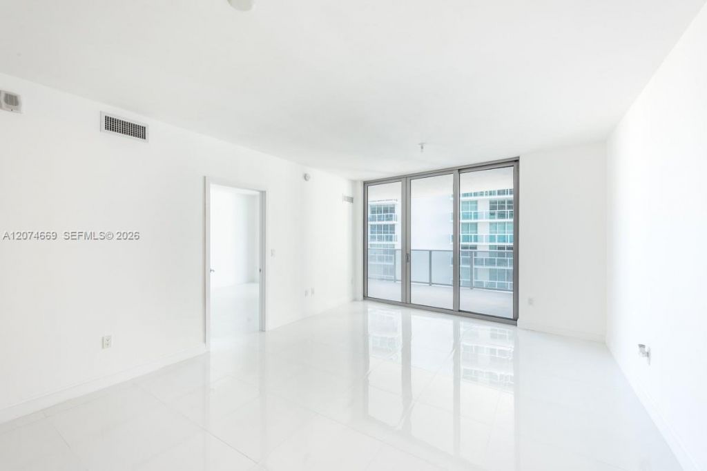 488 NE 18th St , Unit 1907, Miami, FL 33132 Photo