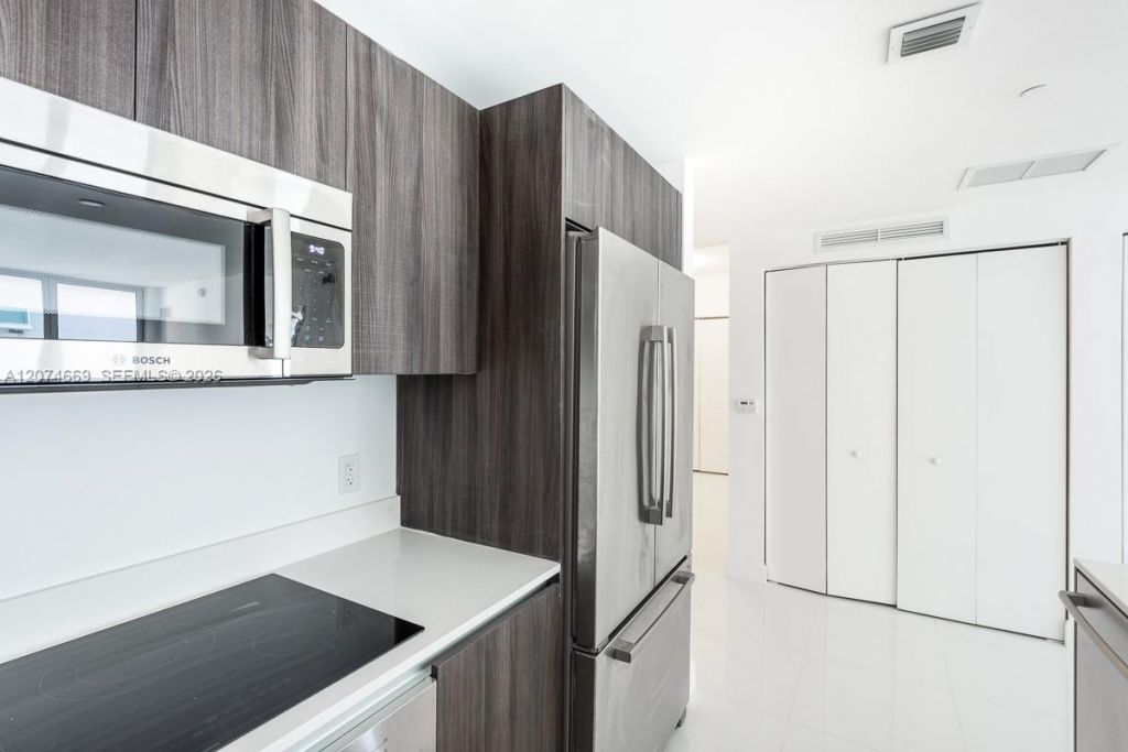 488 NE 18th St , Unit 1907, Miami, FL 33132 Photo