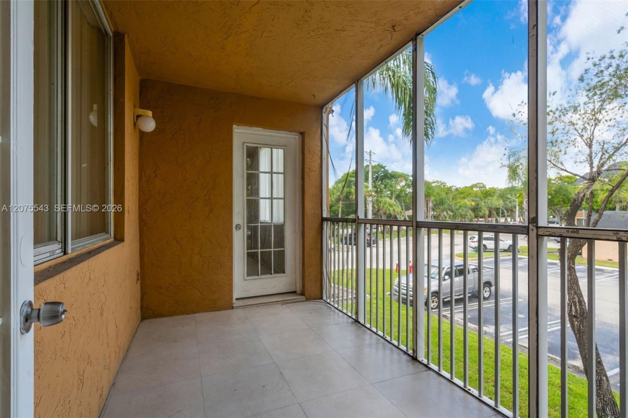 4015 W Mcnab Rd, Unit D210, Pompano Beach, FL 33069 Photo
