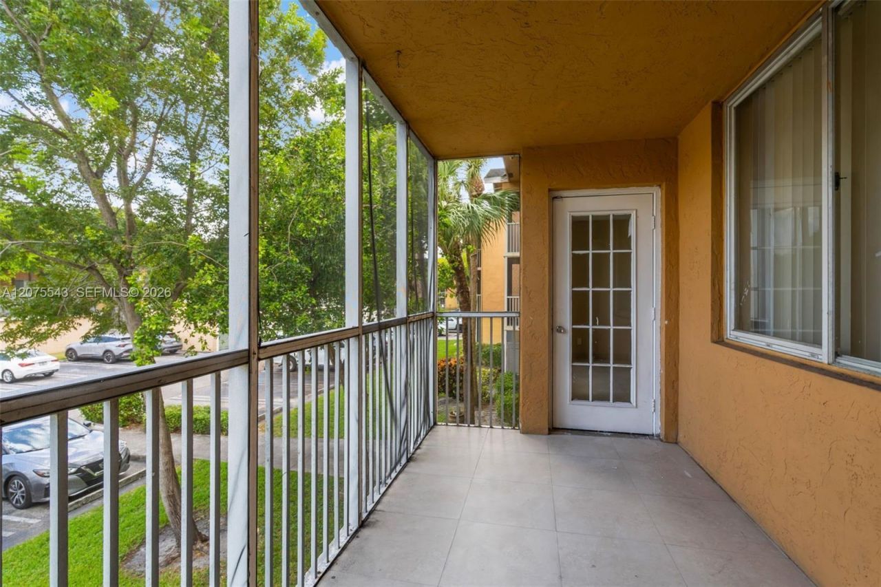 4015 W Mcnab Rd, Unit D210, Pompano Beach, FL 33069 Photo