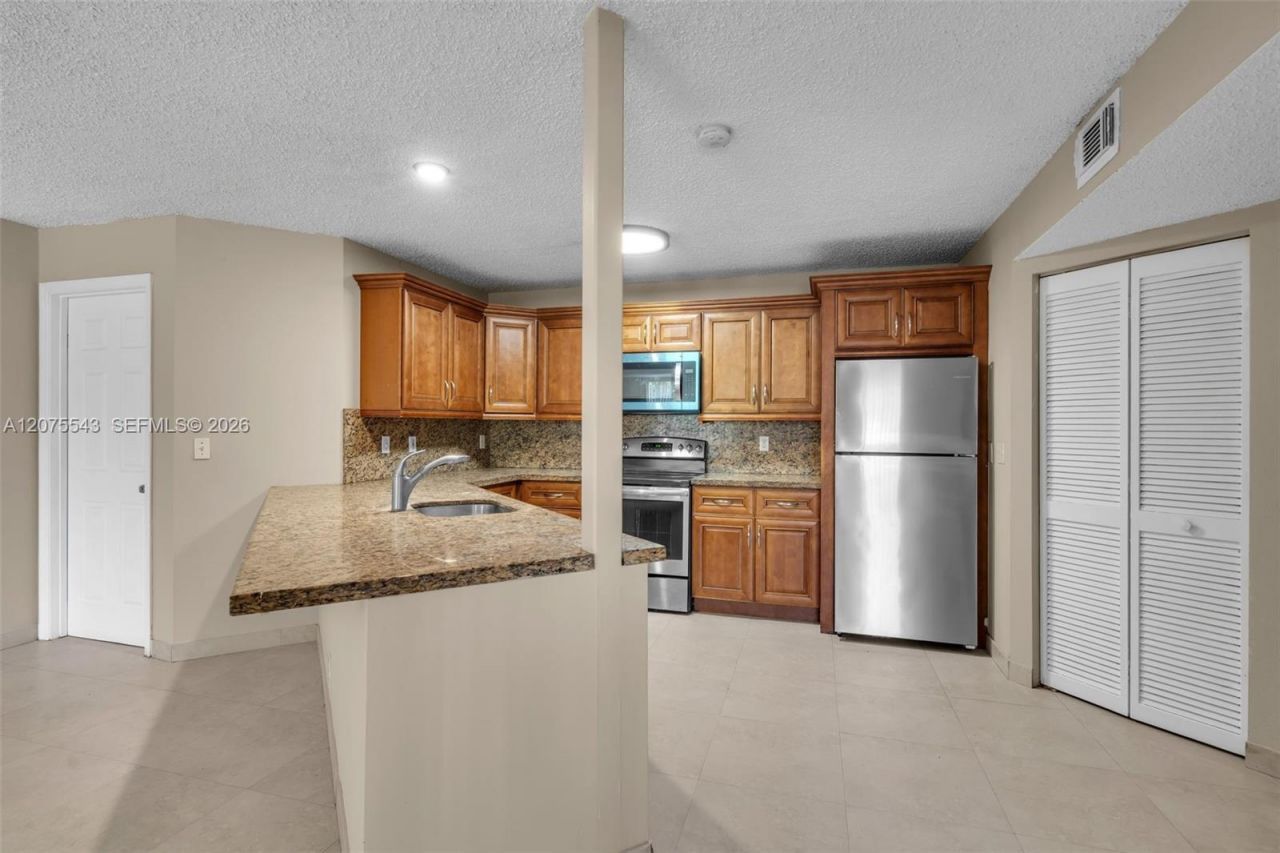 4015 W Mcnab Rd, Unit D210, Pompano Beach, FL 33069 Photo