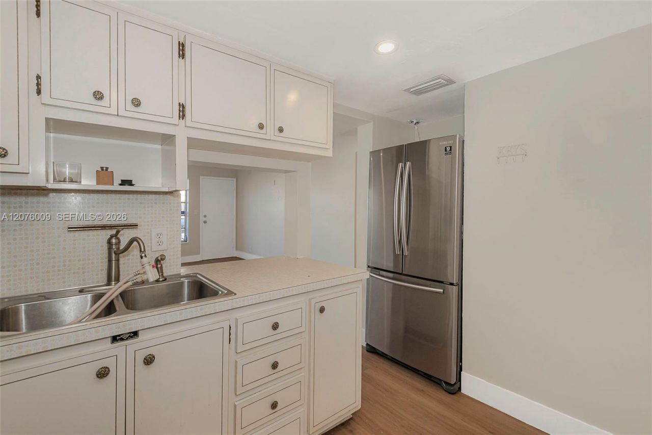 16800 NE 15th Ave, Unit 115, Miami, FL 33162 Photo