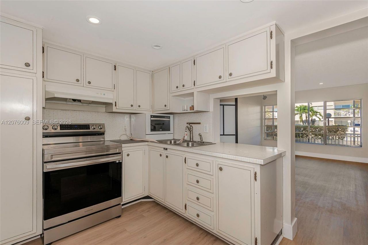 16800 NE 15th Ave, Unit 115, Miami, FL 33162 Photo