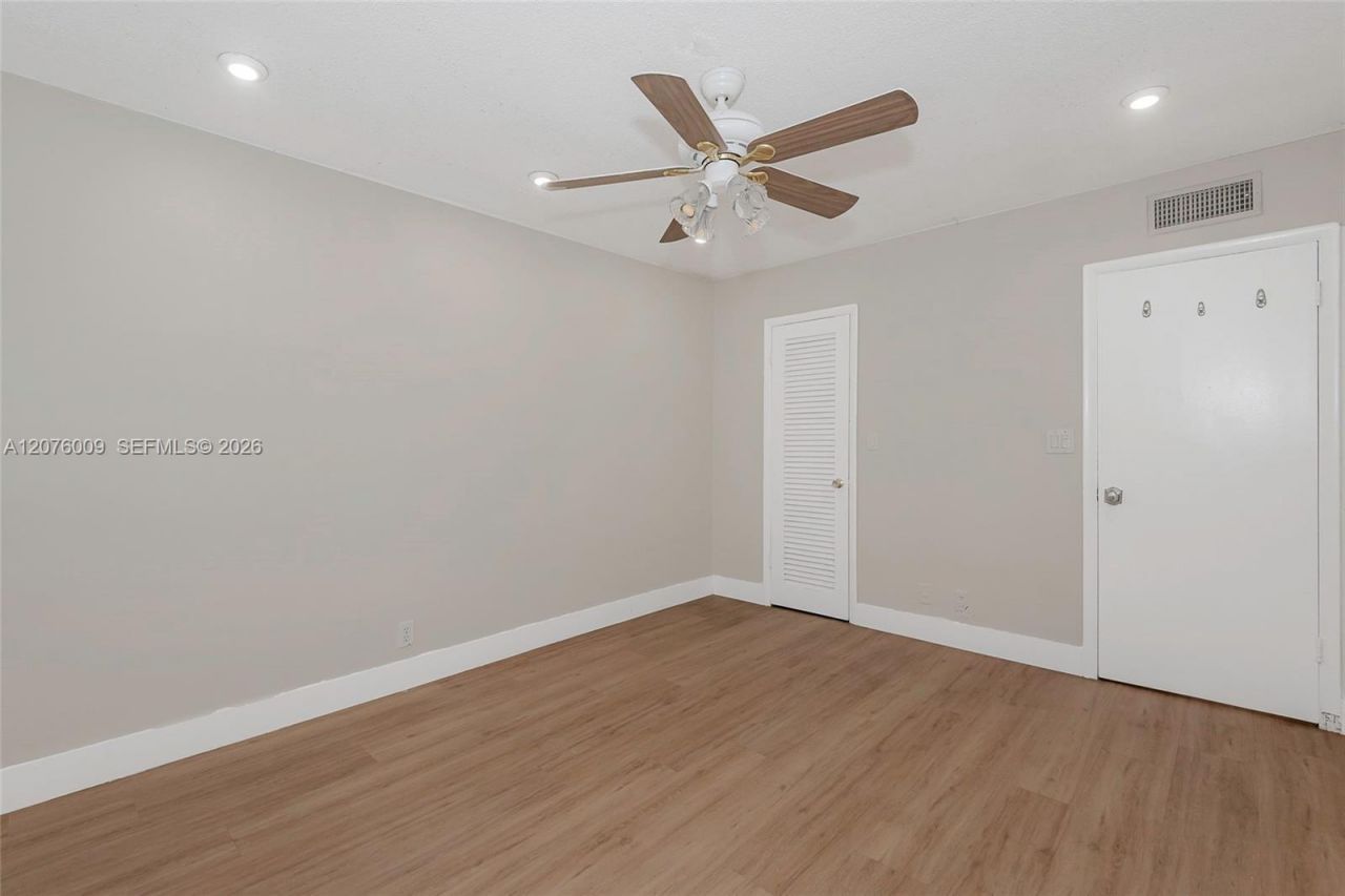 16800 NE 15th Ave, Unit 115, Miami, FL 33162 Photo