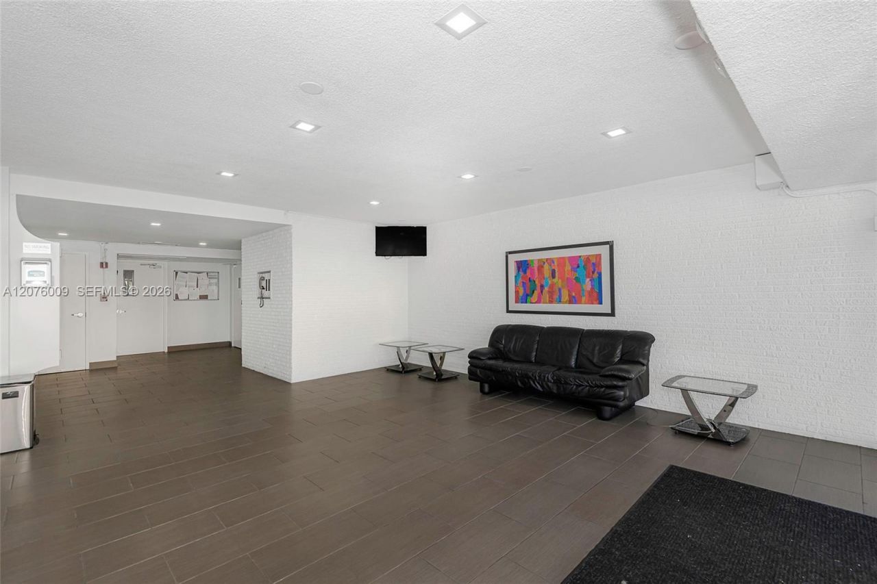 16800 NE 15th Ave, Unit 115, Miami, FL 33162 Photo