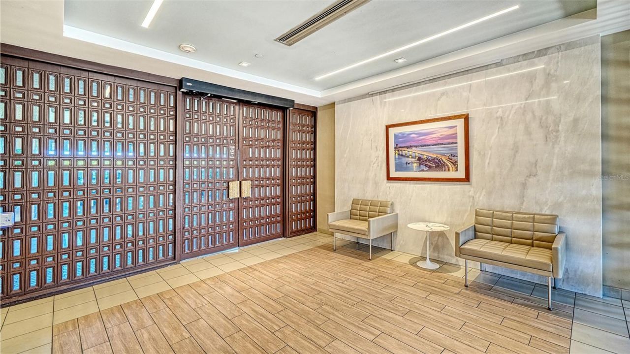 1055 Gulf Of Mexico Drive, Unit 105, Longboat Key, FL 34228 Photo