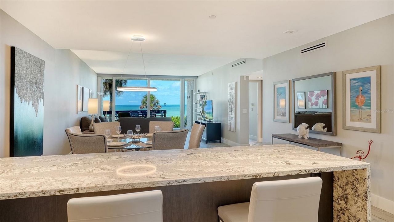 1055 Gulf Of Mexico Drive, Unit 105, Longboat Key, FL 34228 Photo