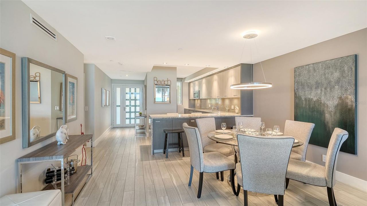 1055 Gulf Of Mexico Drive, Unit 105, Longboat Key, FL 34228 Photo