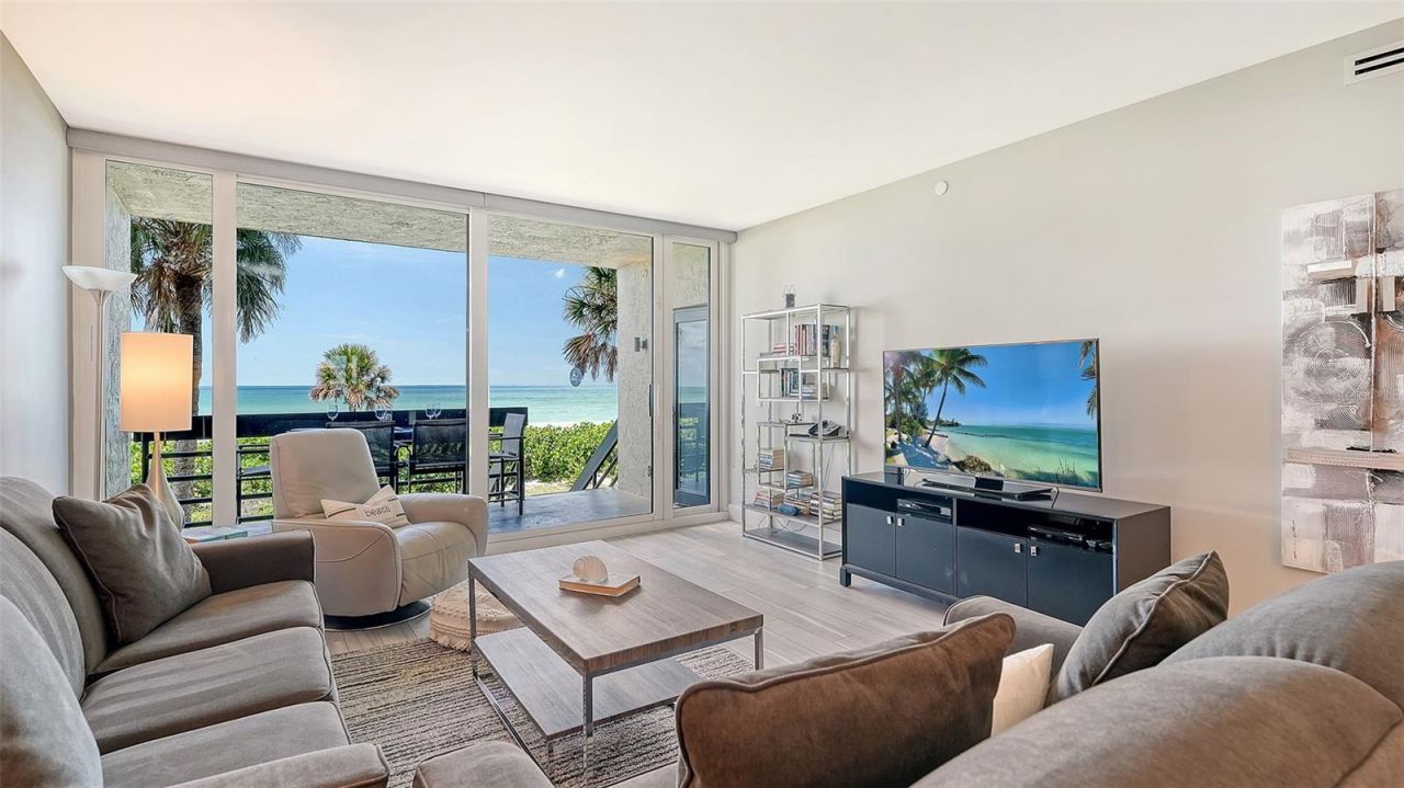 1055 Gulf Of Mexico Drive, Unit 105, Longboat Key, FL 34228 Photo