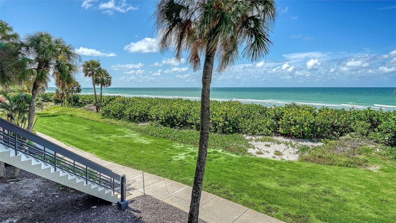 1055 Gulf Of Mexico Drive, Unit 105, Longboat Key, FL 34228 Photo
